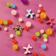 Inspirational Sets Create colourful necklaces with DQ® round acrylic beads